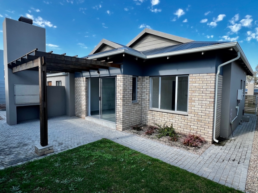 3 Bedroom Property for Sale in Mooikloof Country Estate Western Cape